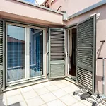 Villa Violeta With The Sea View, 3 Min Walk To The