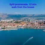 Violeta With The Sea View, 3 Min Walk To The Villa Split