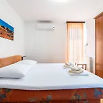 Villa Violeta With The Sea View, 3 Min Walk To The Split