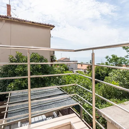 Violeta With The Sea View, 3 Min Walk To The Villa Split