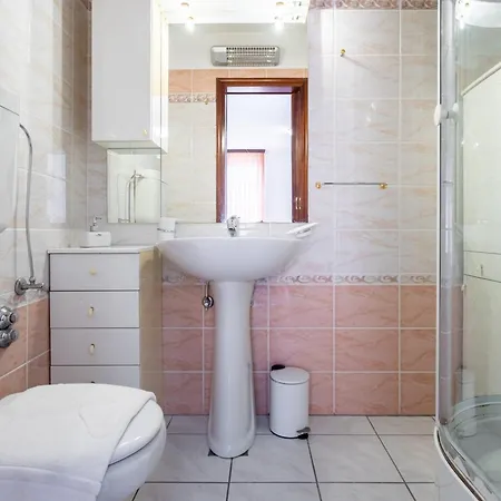 Villa Violeta With The Sea View, 3 Min Walk To The