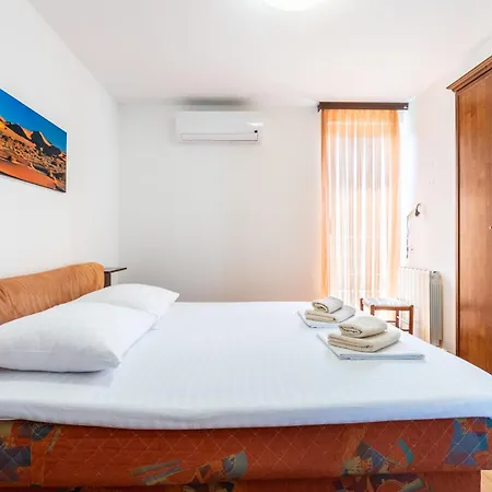 Villa Violeta With The Sea View, 3 Min Walk To The Split