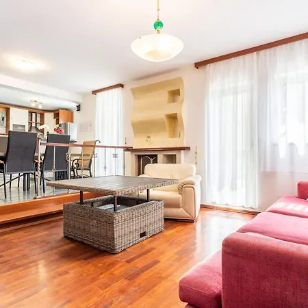 빌라 Violeta With The Sea View, 3 Min Walk To The