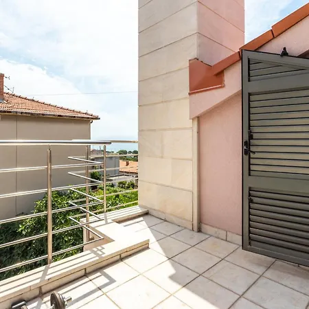 Violeta With The Sea View, 3 Min Walk To The * Split