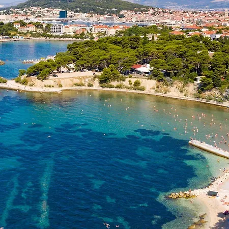 Violeta With The Sea View, 3 Min Walk To The Villa Split