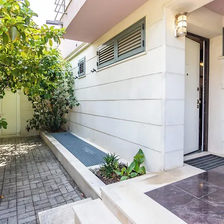 Villa Violeta With The Sea View, 3 Min Walk To The