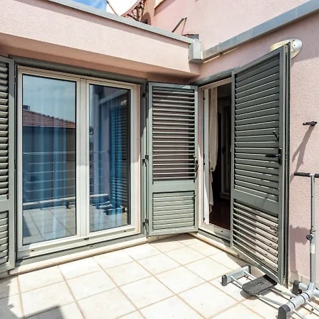 Villa Violeta With The Sea View, 3 Min Walk To The Split