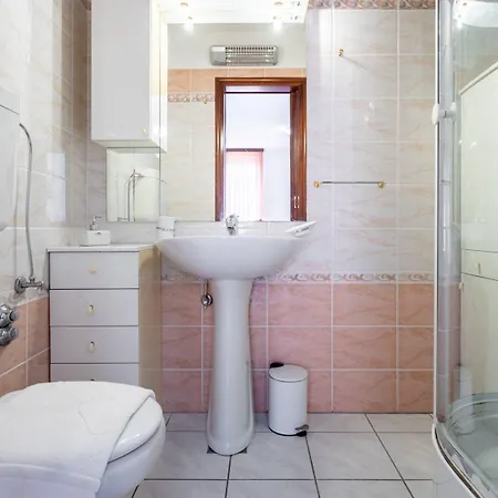 Violeta With The Sea View, 3 Min Walk To The Villa