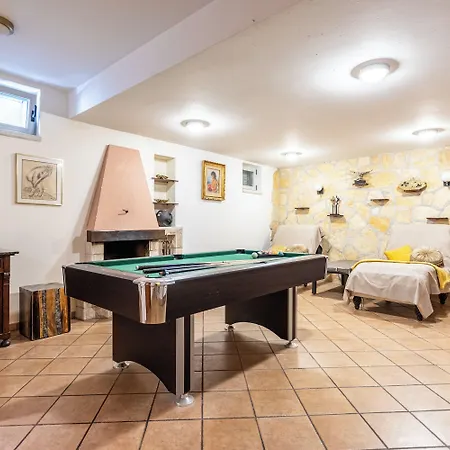 Violeta With The Sea View, 3 Min Walk To The Villa