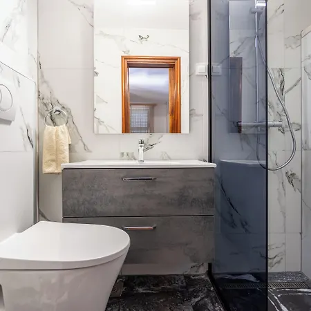 Villa Violeta With The Sea View, 3 Min Walk To The