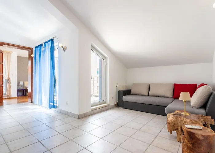 Violeta With The Sea View, 3 Min Walk To The Split