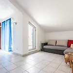 Violeta With The Sea View, 3 Min Walk To The Vila